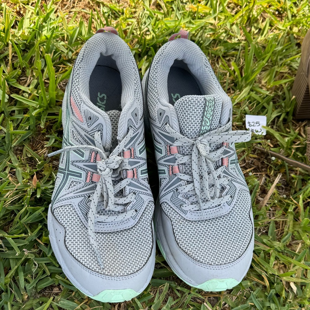Grey ASIC tennis shoes worn twice